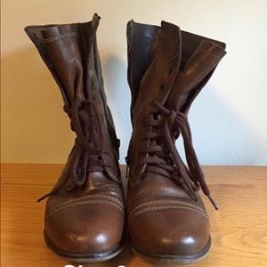Steve Madden boots (size 9)